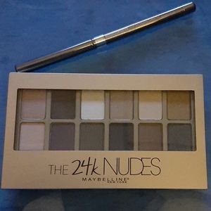 Maybelline 24k Nudes Eyeshadow & A Grey Eyeliner